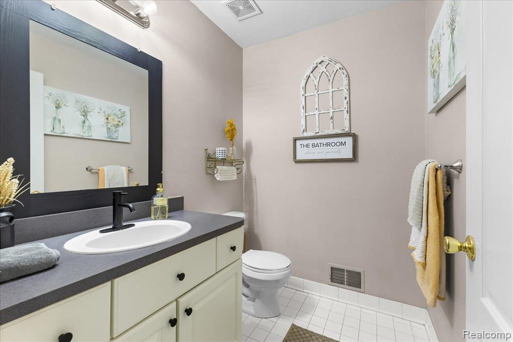 51965 Sequoya Drive, Macomb, MI 48042 — Photo 17