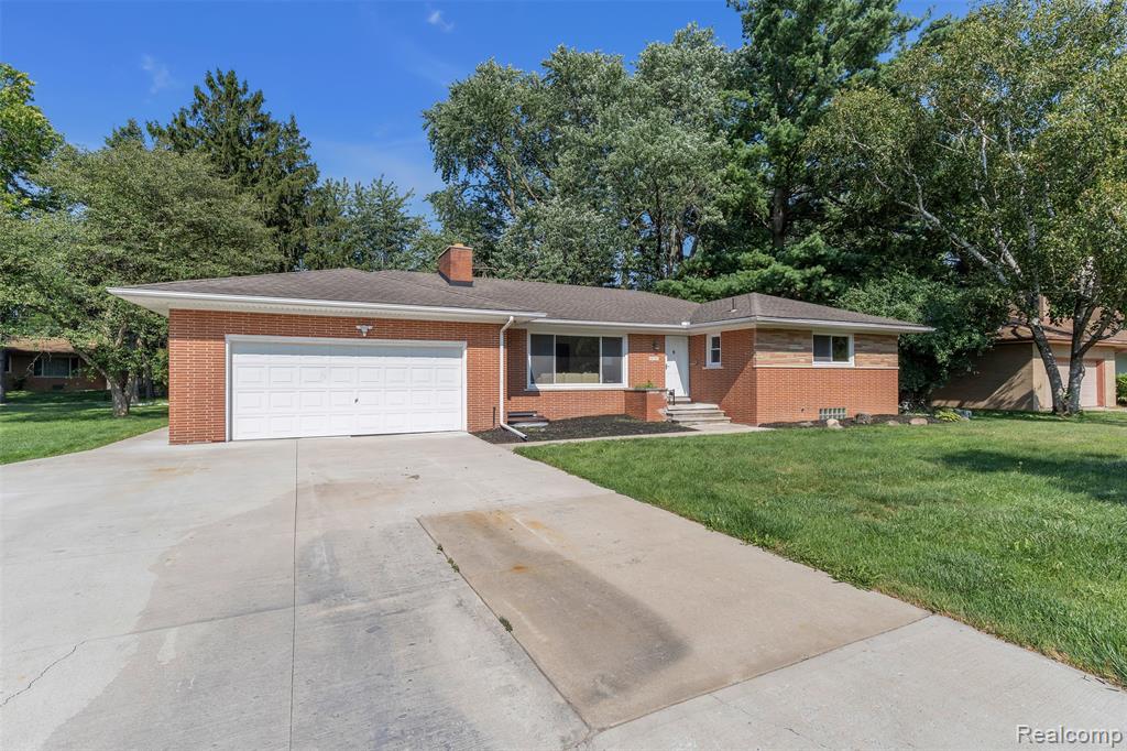 28720 Eldorado Pl, Lathrup Village, MI 48076 — Photo 4