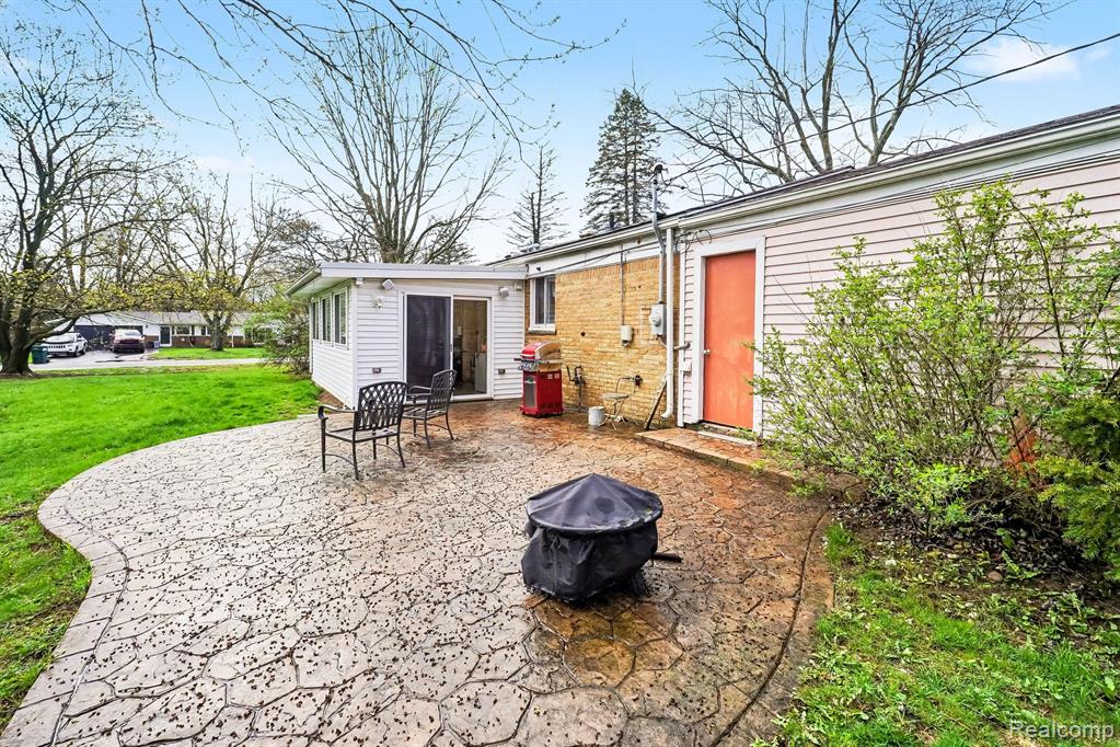 6341 Waldon Road, Clarkston, MI — Photo 20