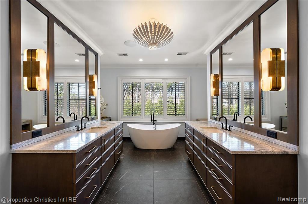 750 Kennebec Court, Bloomfield Hills, MI 48304 — Photo 39