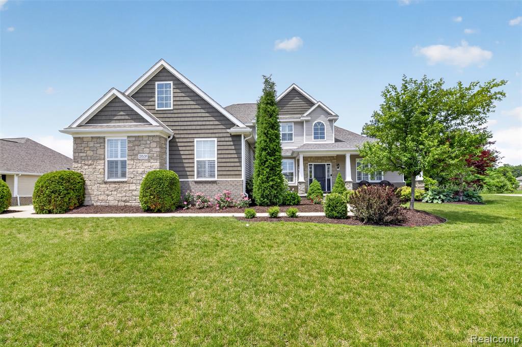 2531 Walnut View Drive, Howell, MI 48855