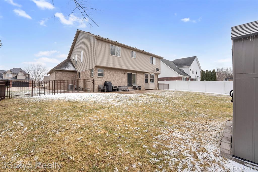 33188 Mallard Drive, Rockwood, MI — Photo 31