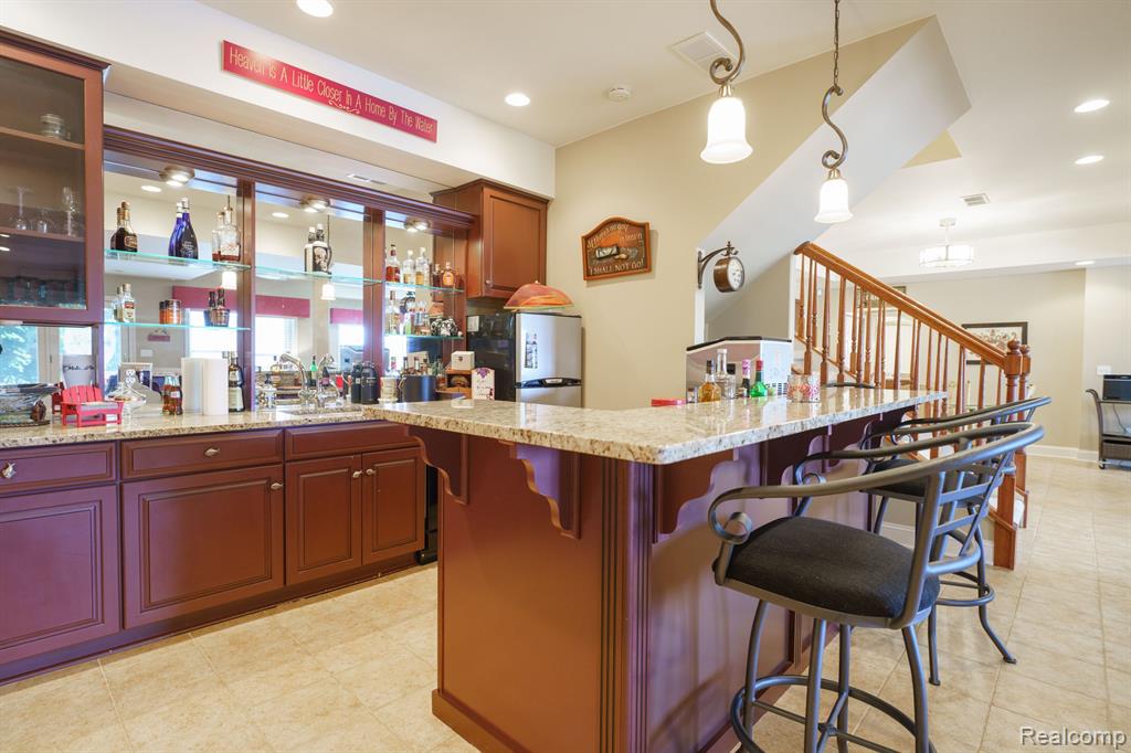 10769 CLIFFVIEW Drive, South Lyon, MI 48178 — Photo 40