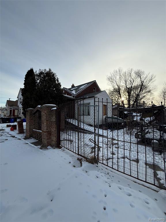 6659 Fischer Street, Detroit, MI 48213 — Photo 6