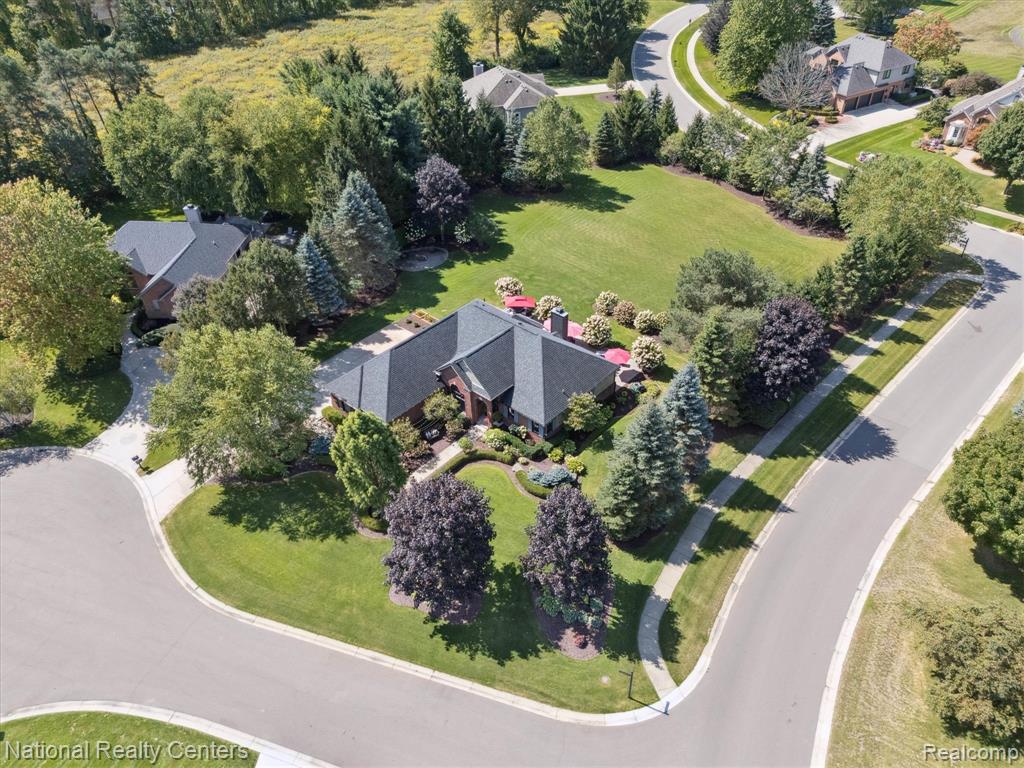 730 Berwick Court, Highland, MI — Photo 65