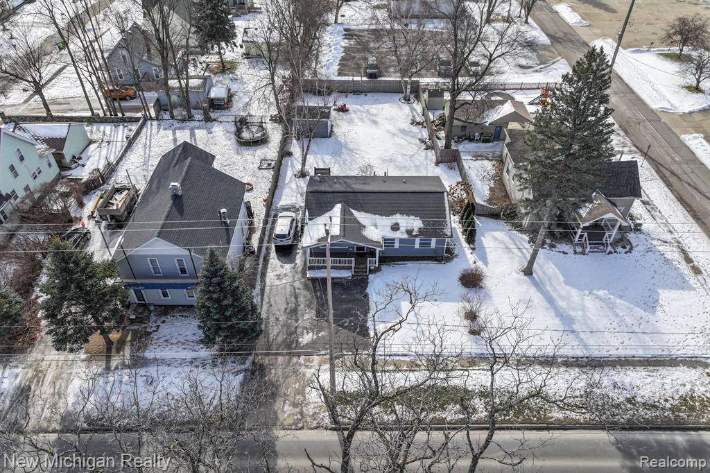906 MAIN Street, Fenton, MI 48430 — Photo 35