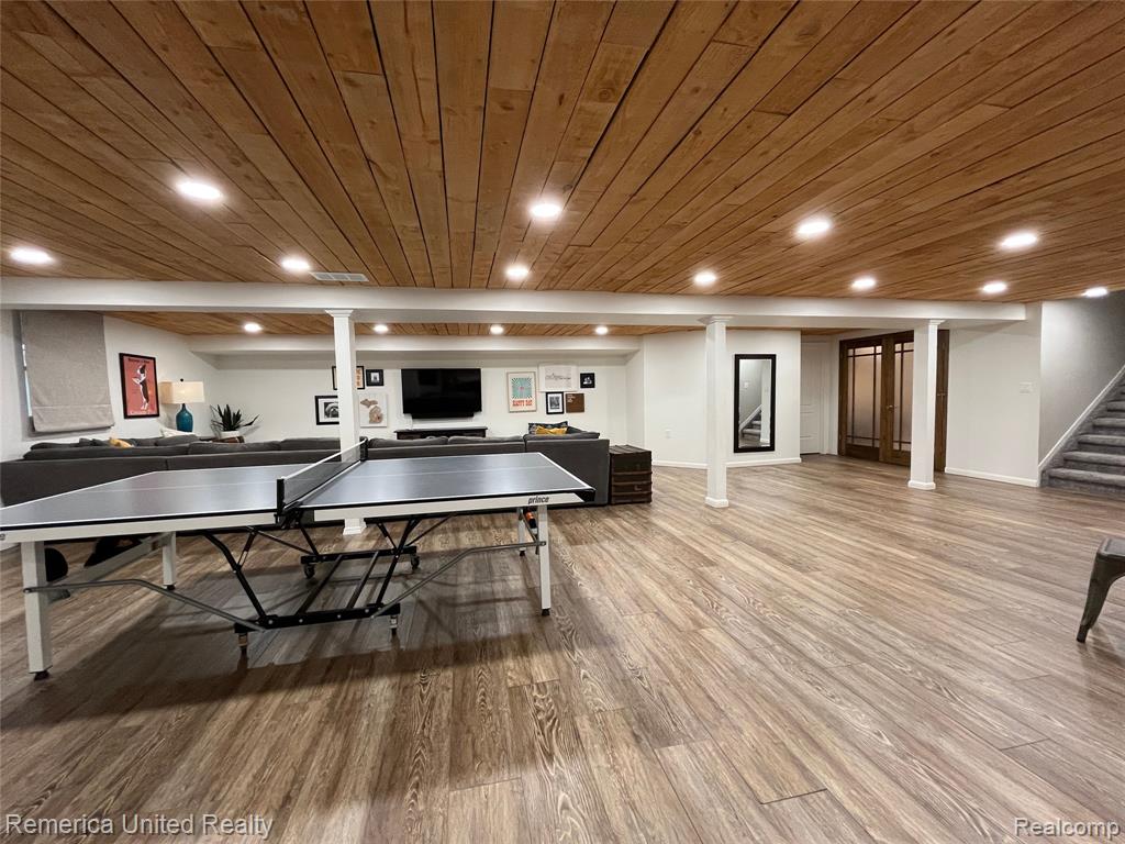 49022 Plum Tree Court, Plymouth, MI 48170 — Photo 40