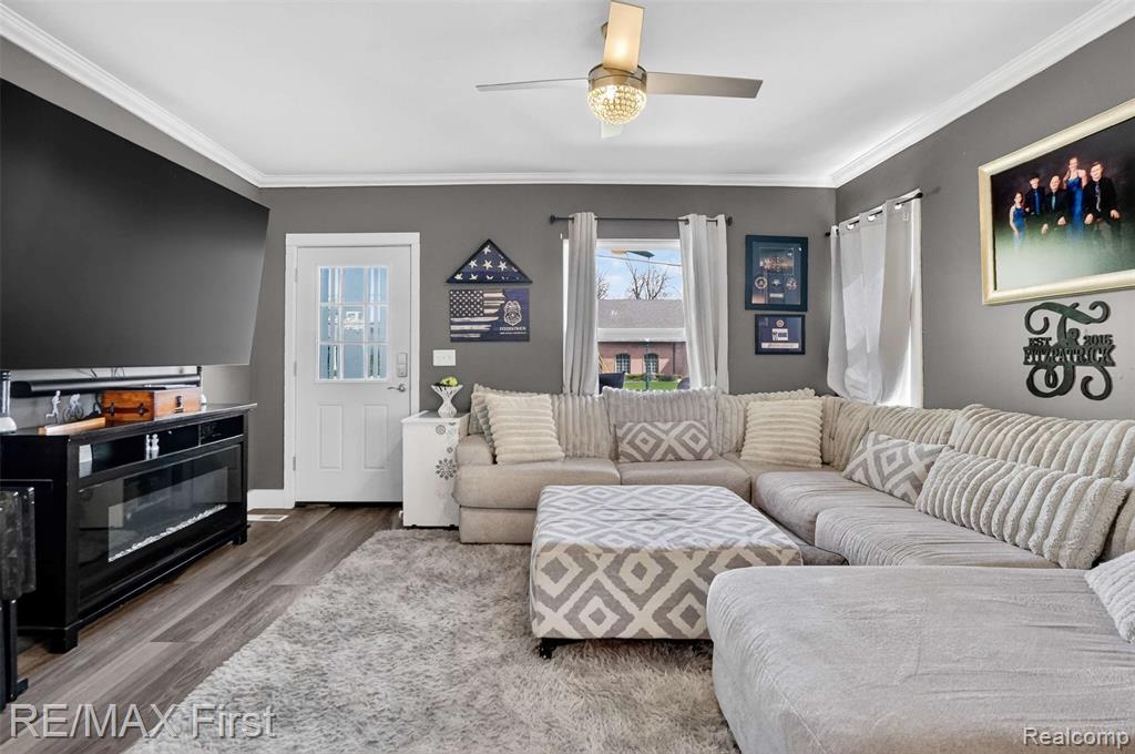 803 W University Drive, Rochester, MI 48307 — Photo 6