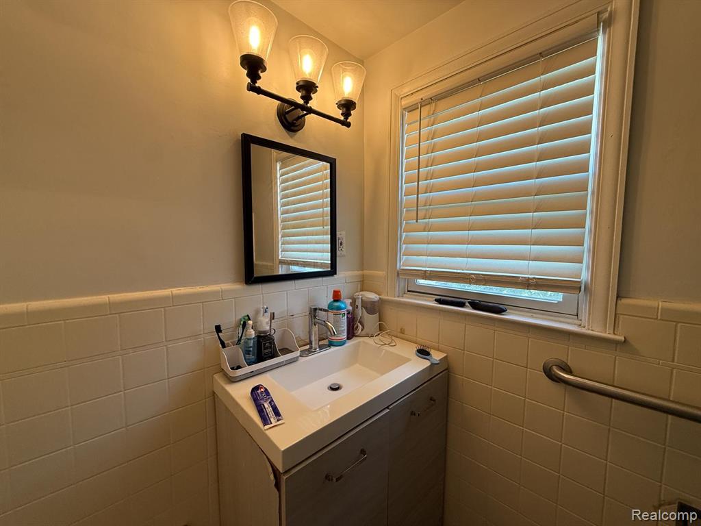 7840 Calhoun Street, Dearborn, MI 48126 — Photo 17