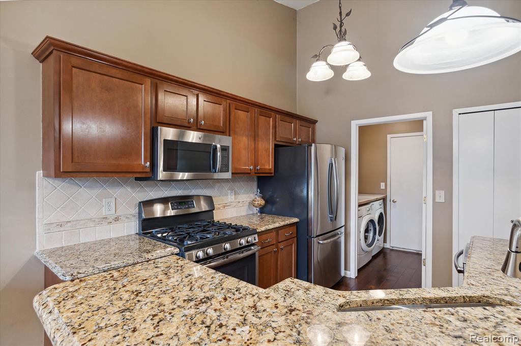 37101 AMHURST Drive, Westland, MI — Photo 12