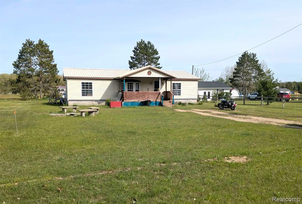 5554 N Sauble Lake Drive, Irons, MI 49644