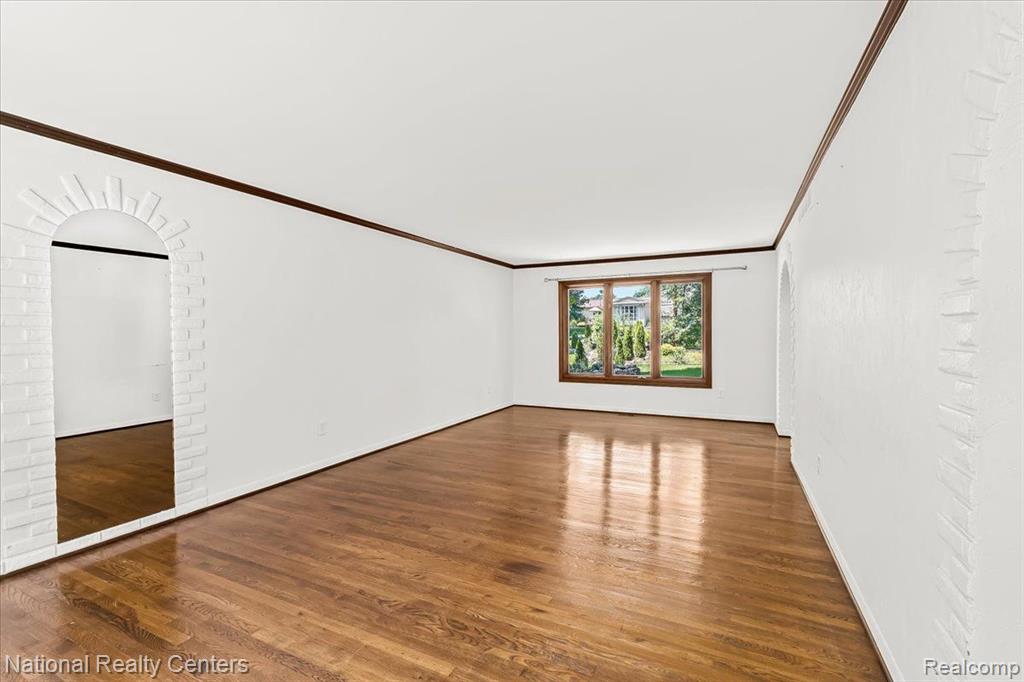 4258 WESTOVER Drive, West Bloomfield, MI 48323 — Photo 17