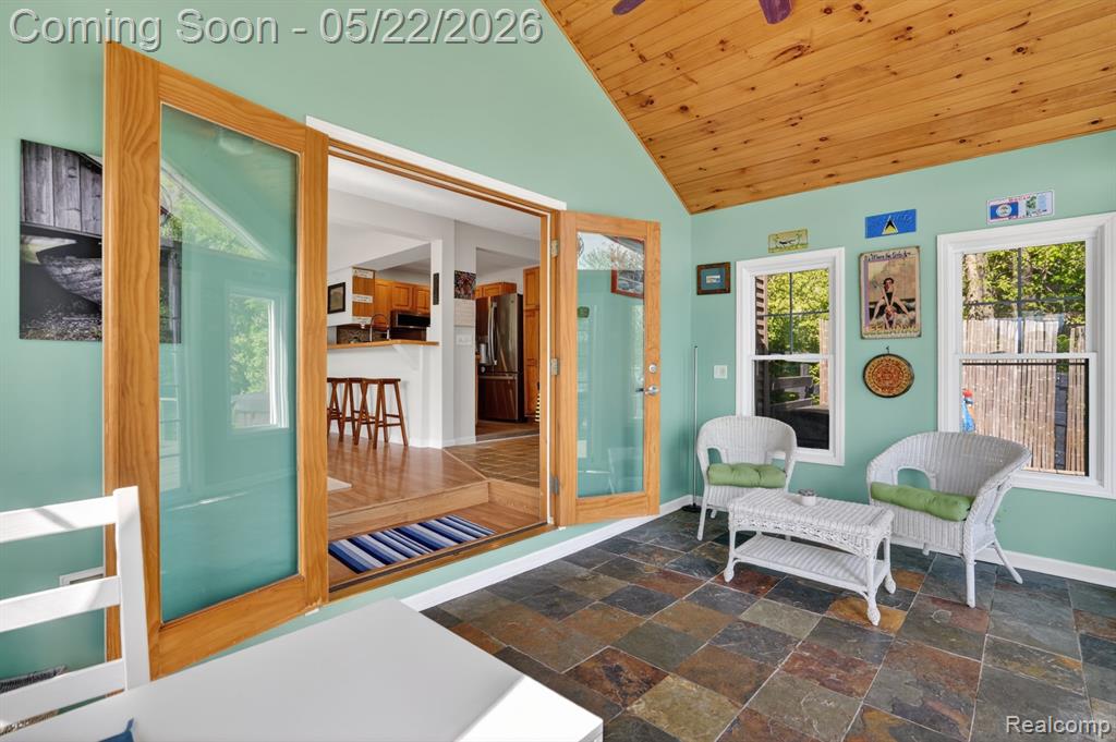 6548 Buckshore Drive, Whitmore Lake, MI 48189 — Photo 15