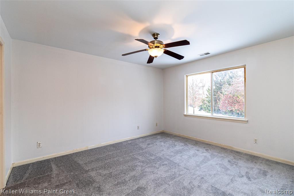 6143 Century Court, Shelby Twp, MI 48316 — Photo 9