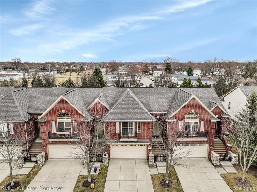 45918 DUTTON Drive, Macomb, MI 48044 — Photo 5