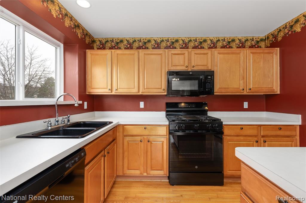 678 Joshua Drive, Highland, MI 48356 — Photo 11