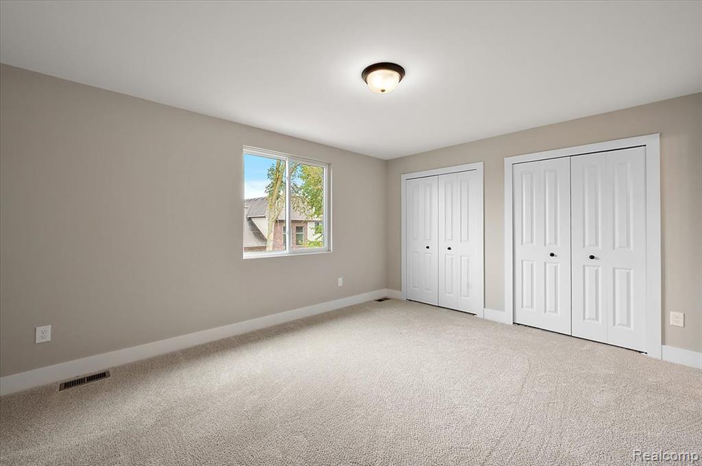 50352 Mistwood Drive, Macomb, MI 48042 — Photo 46