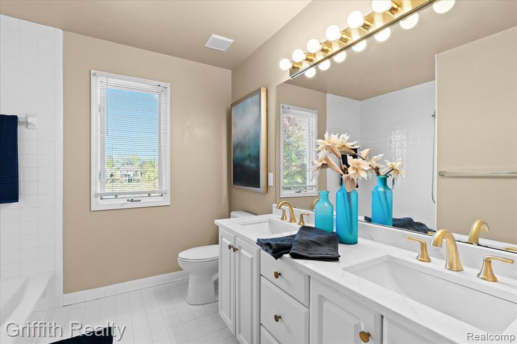 4364 Lake Forest Drive E, Ann Arbor, MI 48108 — Photo 33