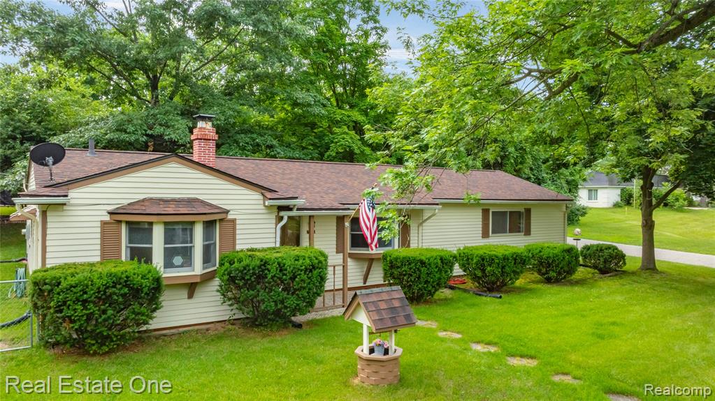 7241 Richardson Road, West Bloomfield, MI 48323 — Photo 40