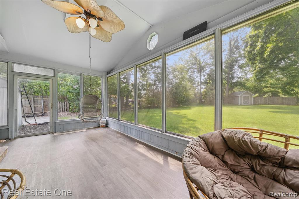 8921 Lake Road, Grosse Ile, MI 48138 — Photo 30