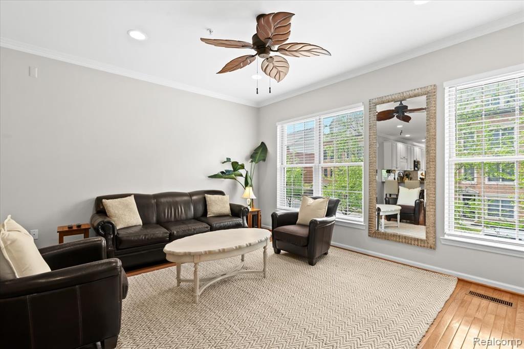 531 Graten Street, Birmingham, MI 48009 — Photo 11