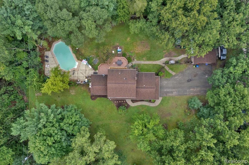 4295 MCKEACHIE Road, White Lake, MI 48383 — Photo 5