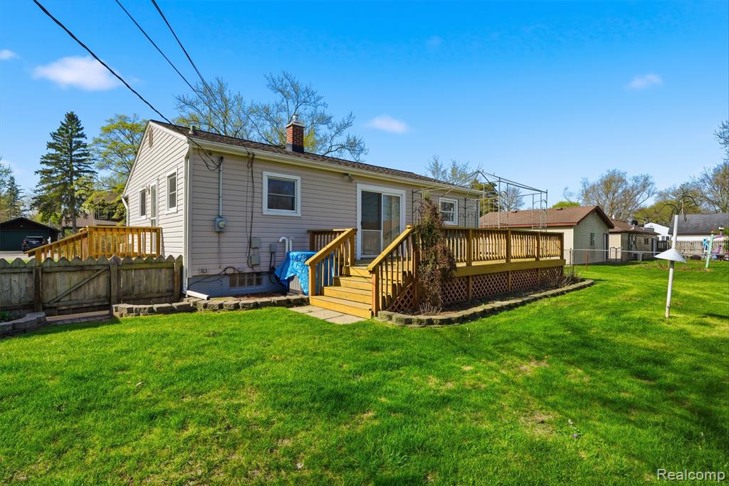 6414 Lanman Drive, Waterford, MI 48329 — Photo 21