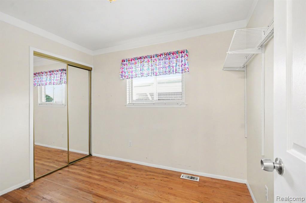 35252 Simon Drive, Clinton Twp, MI 48035 — Photo 13