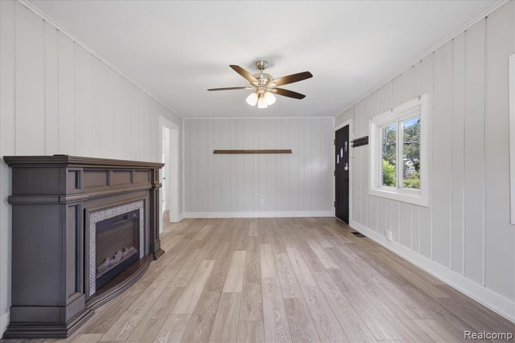 4035 Island Park Drive, Waterford, MI 48329 — Photo 12