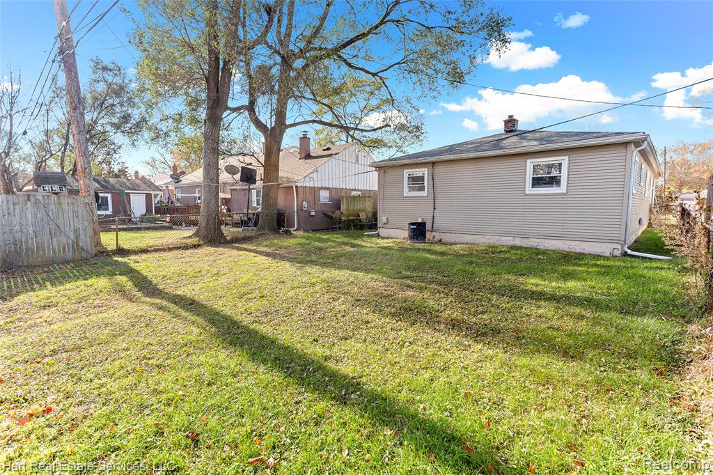 7235 Mortenview Drive, Taylor, MI 48180 — Photo 21