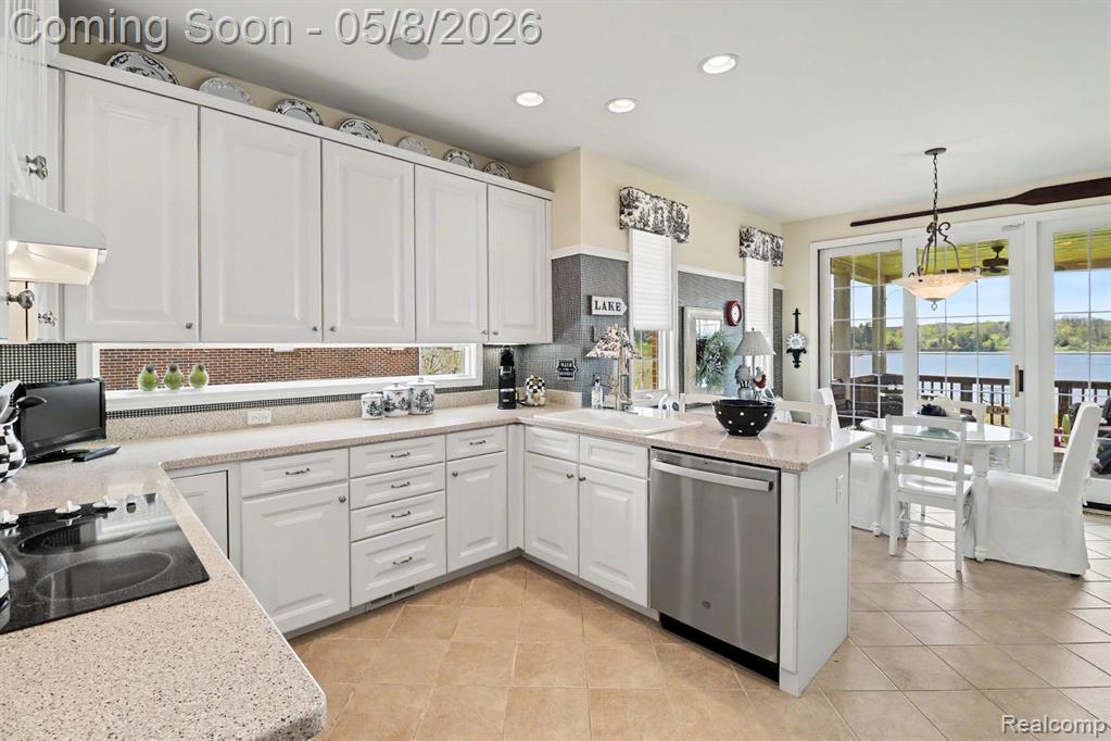7381 Pine Vista Drive, Brighton, MI 48116 — Photo 6