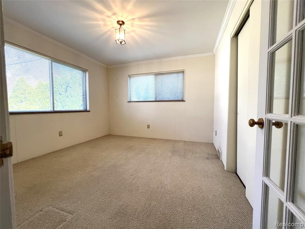 505 Anita Avenue, Grosse Pointe, MI 48236 — Photo 16