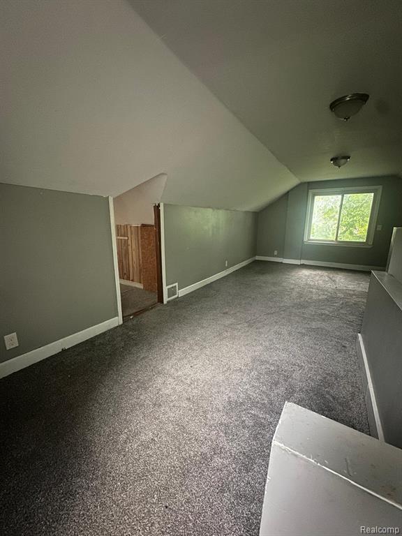 20413 Kingsville Street, Harper Woods, MI 48225 — Photo 21