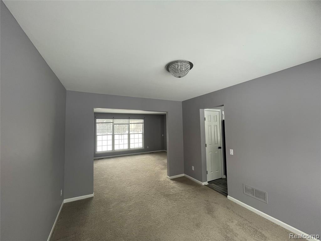 45225 Yorkshire Drive, Novi, MI — Photo 8