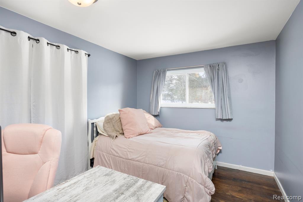4852 MEADOWBROOK Lane, Lake Orion, MI — Photo 18