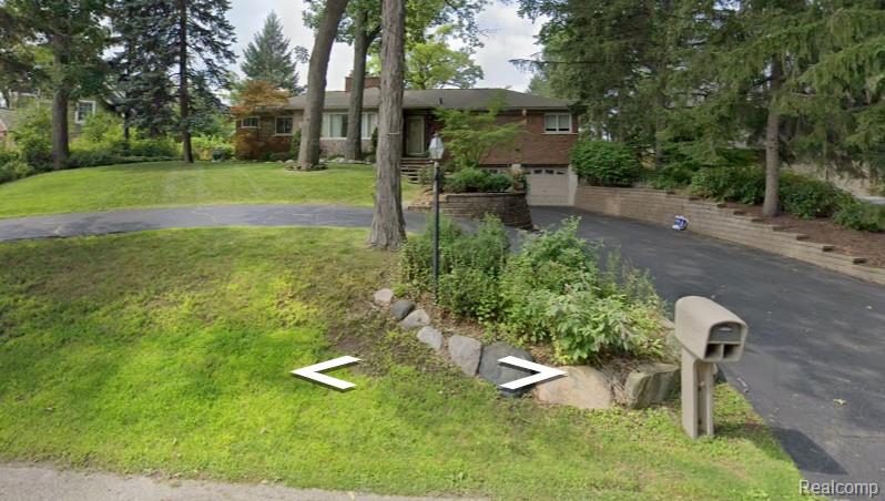 1700 Hamilton Drive, Bloomfield, MI 48302 — Photo 33