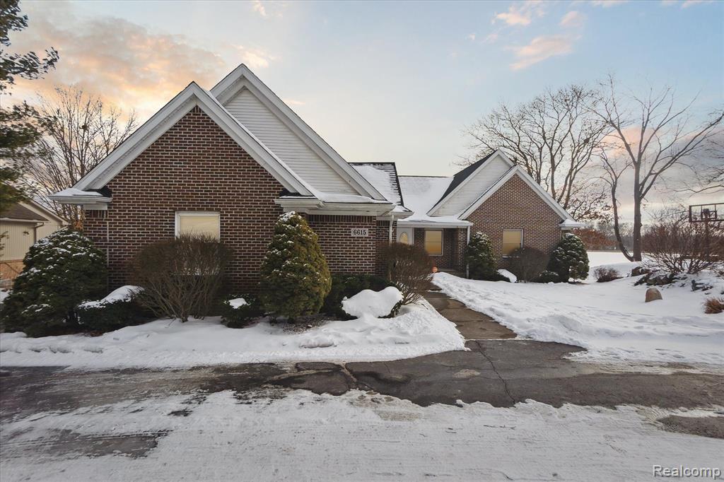 6615 GREENE HAVEN Drive, Clarkston, MI 48348 — Photo 2