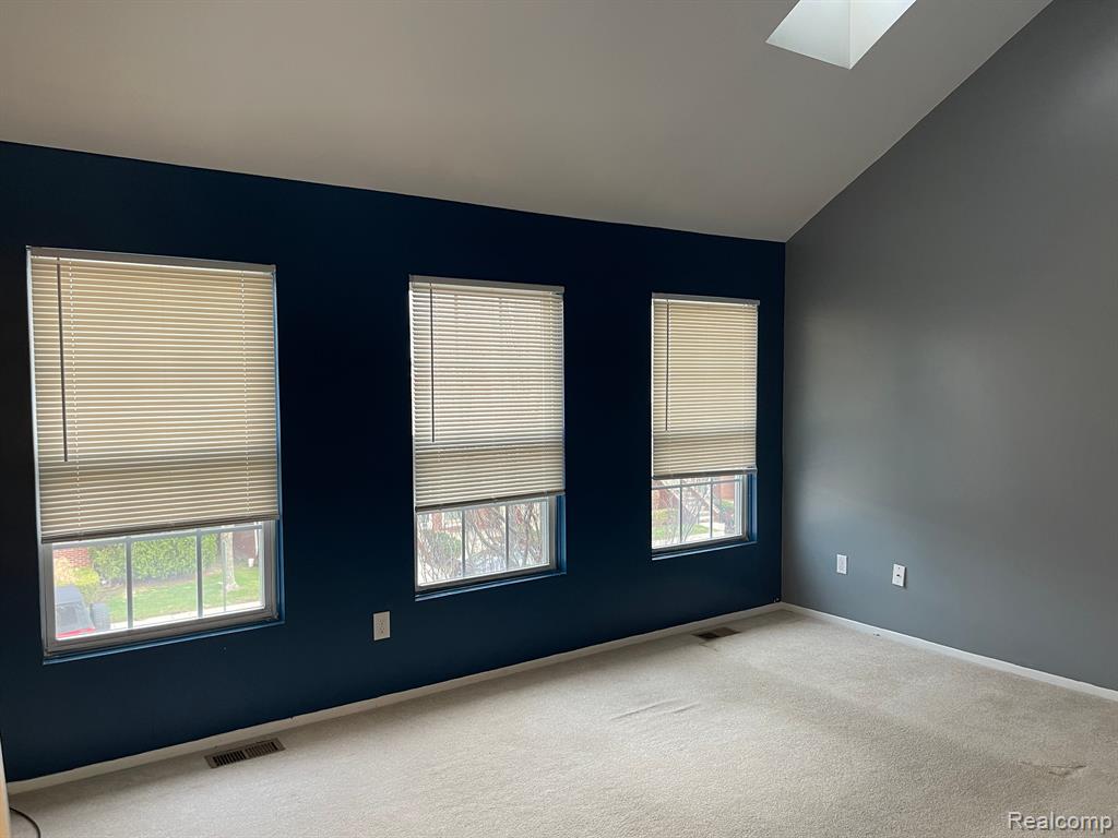 23318 GRAYSON Drive, Southfield, MI 48075 — Photo 9