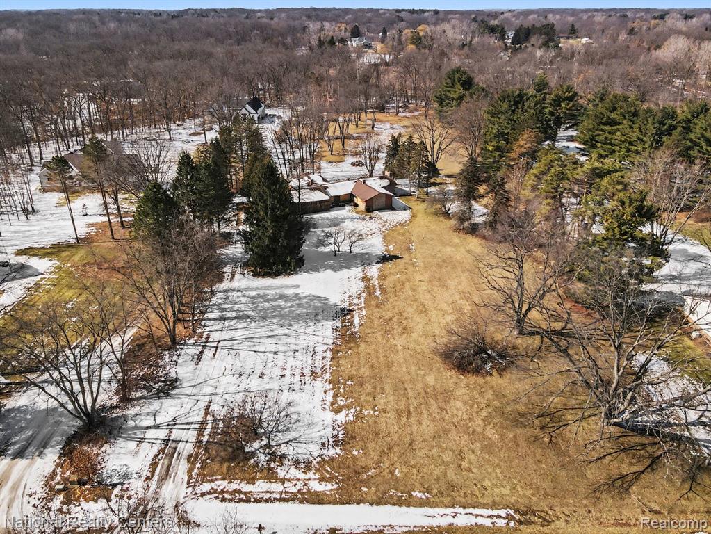 400 Liddy Drive, Brighton, MI 48114 — Photo 6