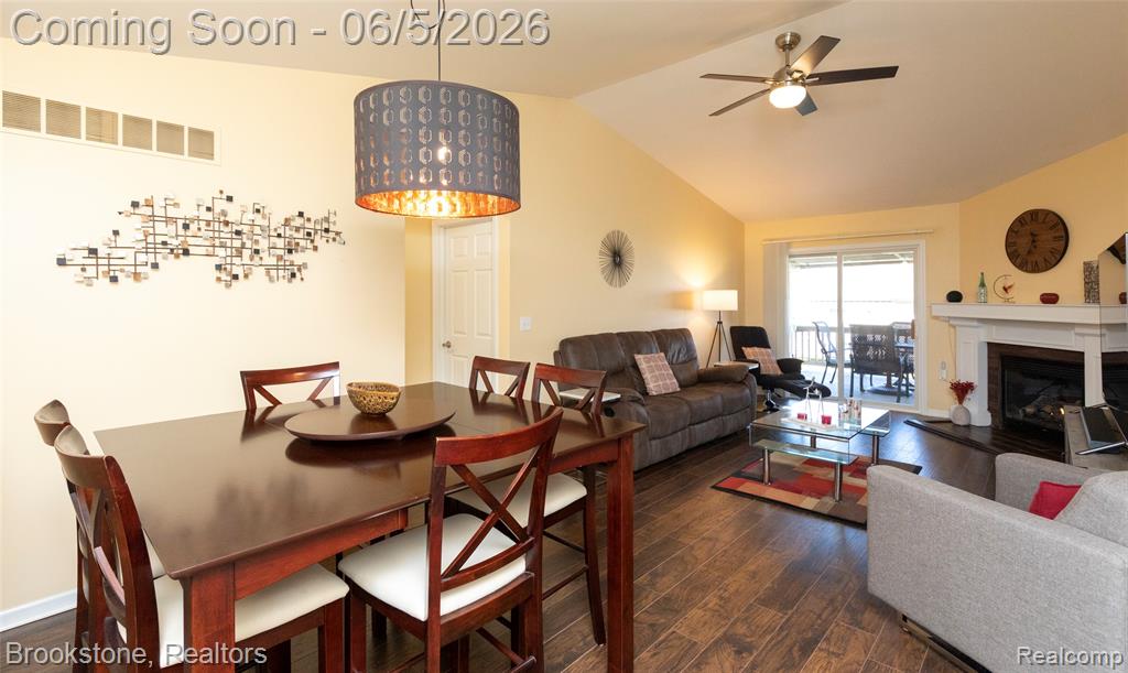 30008 GREGORY, Grand Blanc, MI 48439 — Photo 17