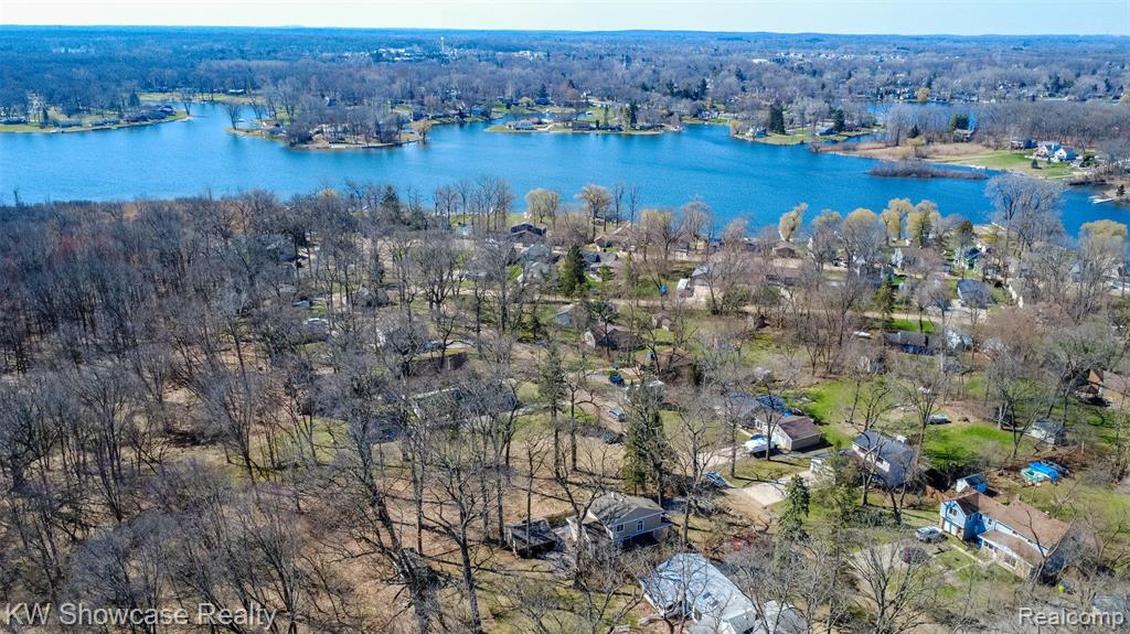 580 Elkinford Drive, White Lake, MI 48383 — Photo 76