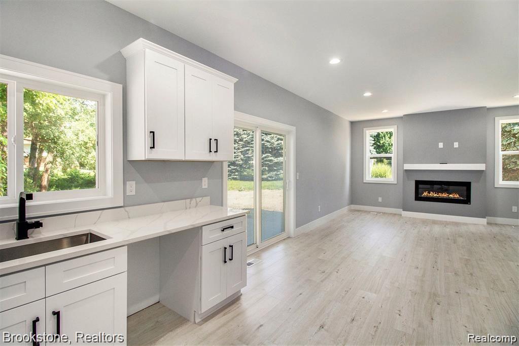4150 Athens Avenue, Waterford, MI 48329 — Photo 10