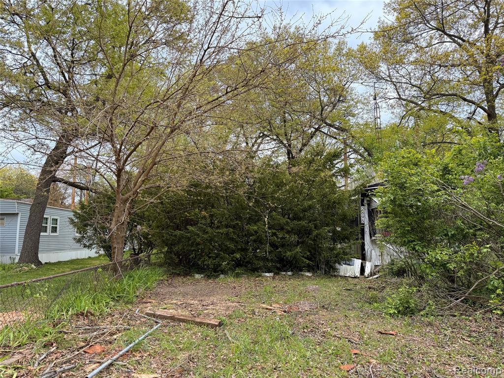2695 Gary Avenue, Brighton, MI 48114 — Photo 3
