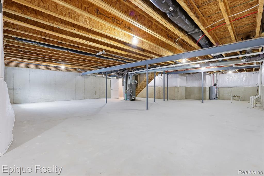 55638 Oak Pointe Drive, Shelby Twp, MI 48315 — Photo 17