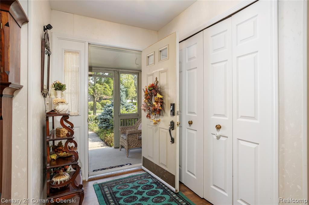 44855 Yorkshire Drive, Novi, MI — Photo 4