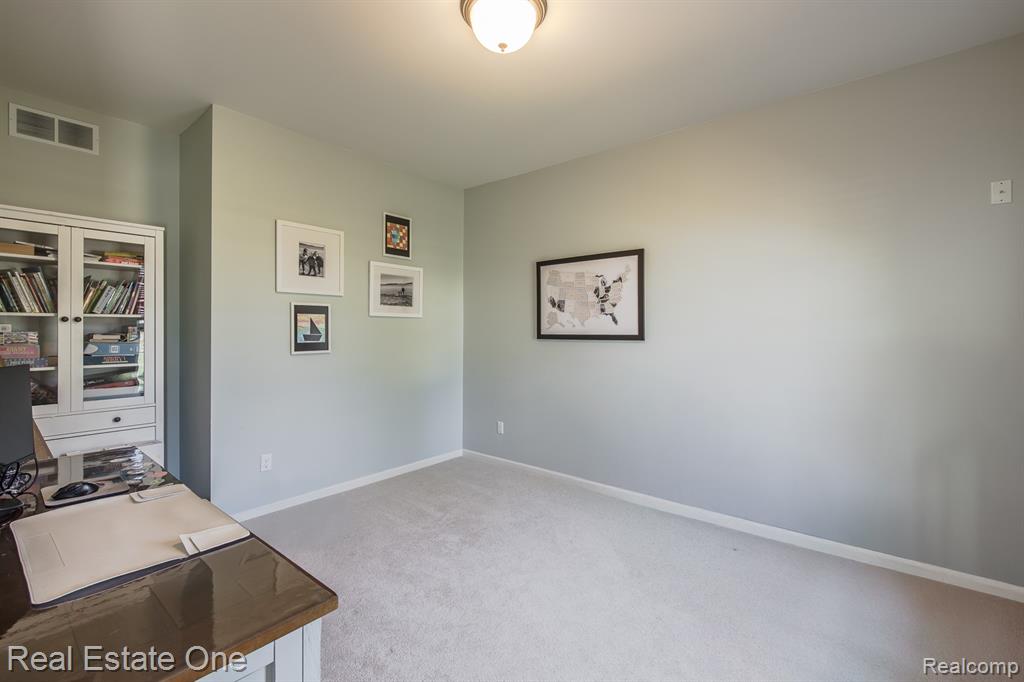 26164 International Drive Drive, South Lyon, MI 48178 — Photo 24