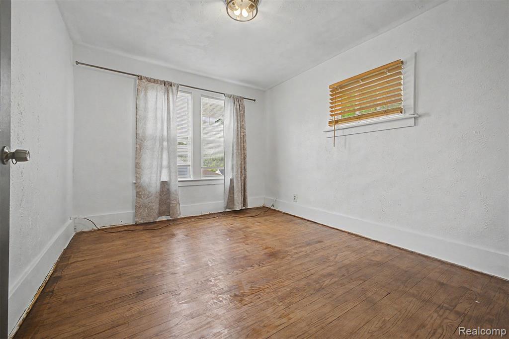 6539 Greenview Avenue, Detroit, MI 48228 — Photo 22