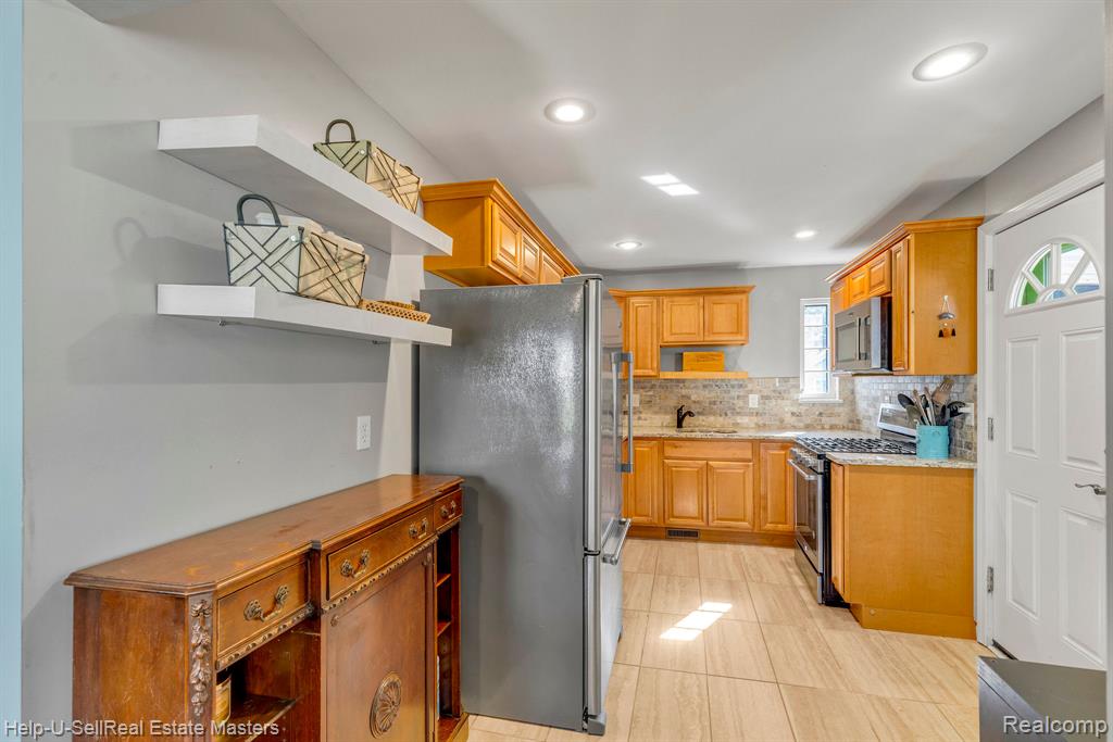 504 Garfield Street, Port Huron, MI 48060 — Photo 14