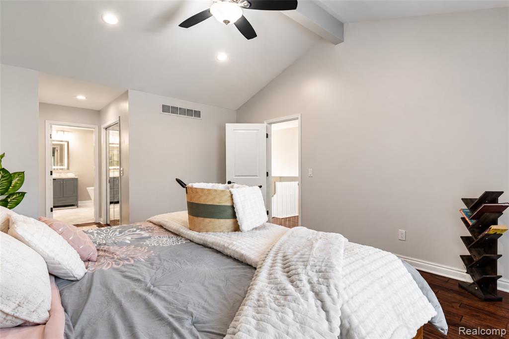 37520 Amber Drive, Farmington Hills, MI 48331 — Photo 34