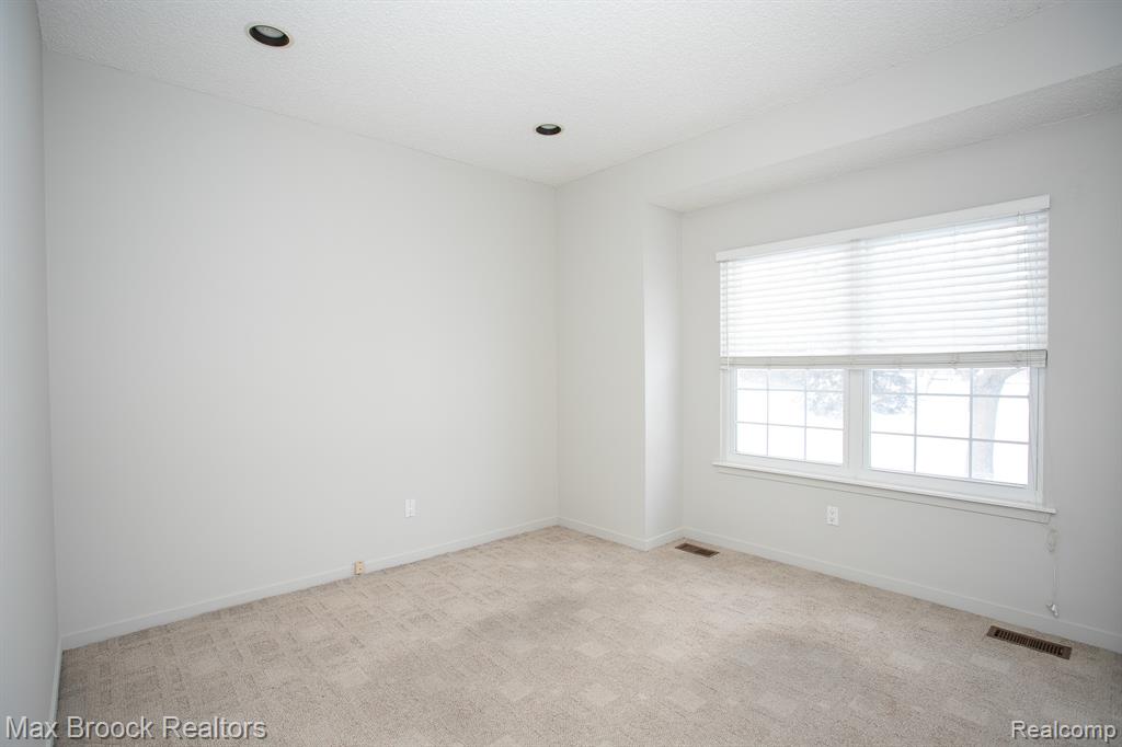 41621 Blair Drive, Novi, MI 48377 — Photo 23